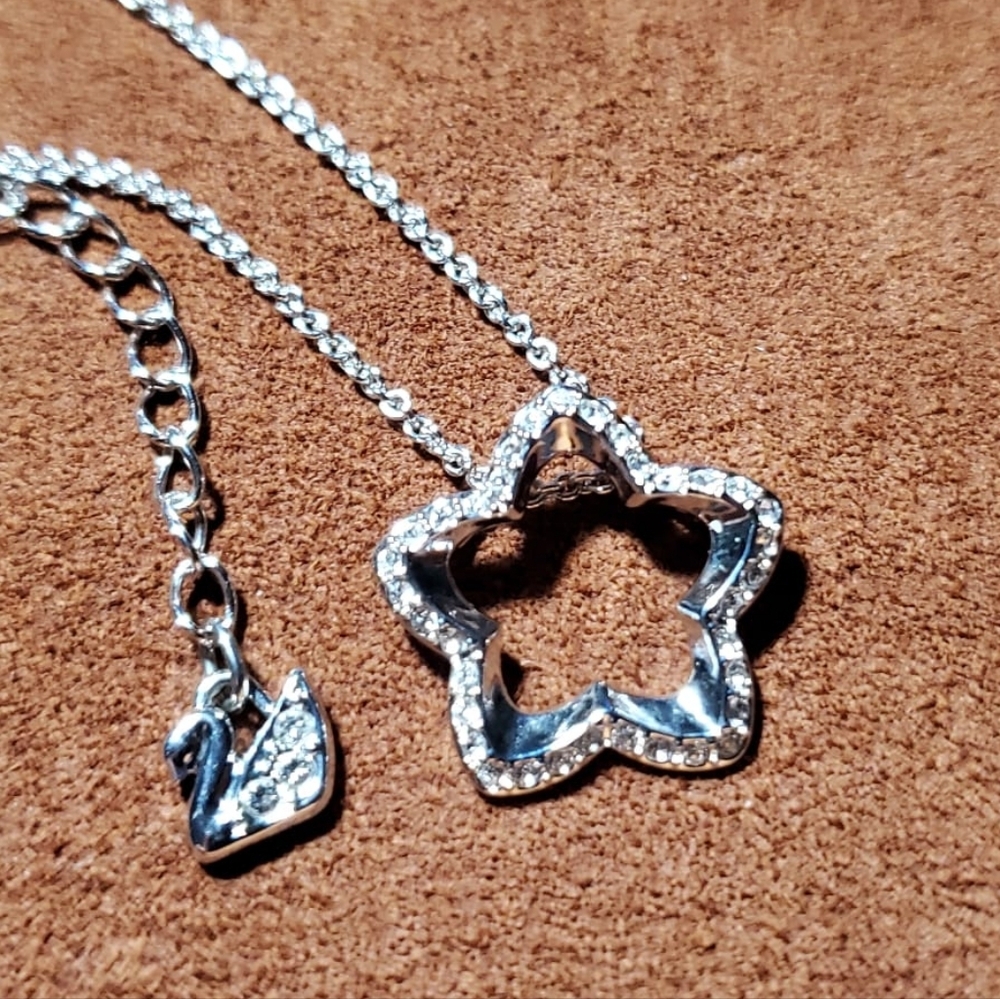 Swarovski Silver Tone Necklace with Crystal Star Pendant